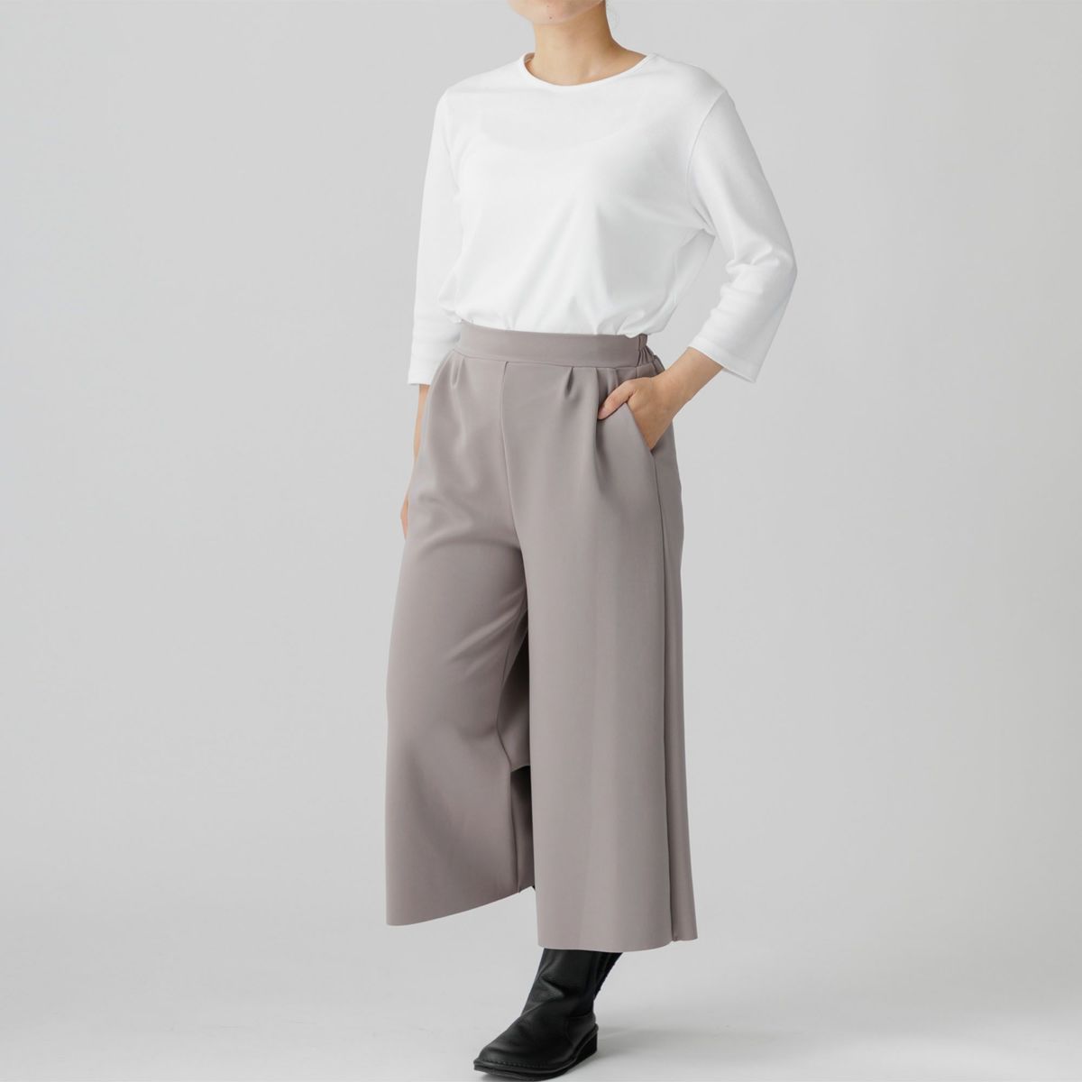 912-05-80(ベージュグレー)